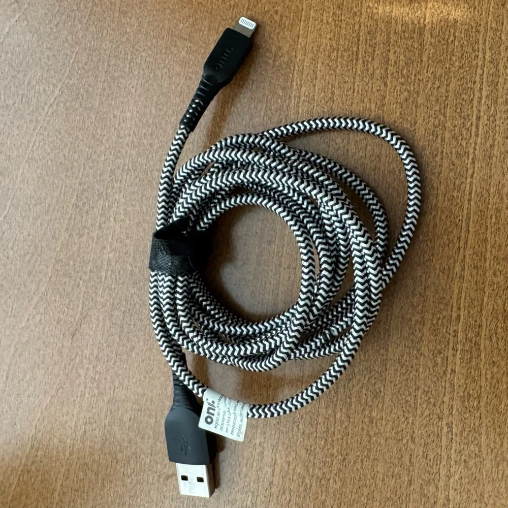 (3) iPhone Car/Charger Cables/Earbuds in Black